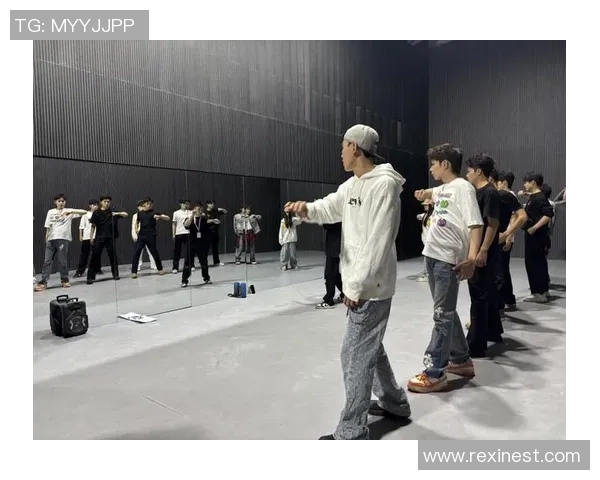 杭州街舞队与武汉街舞队的速度对决赛后分析与精彩瞬间回顾 杭州街舞队与武汉街舞队的速度对决赛后分析与精彩瞬间回顾