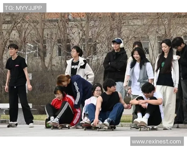 深圳滑板队：探索滑板文化与意识形态的交汇与发展