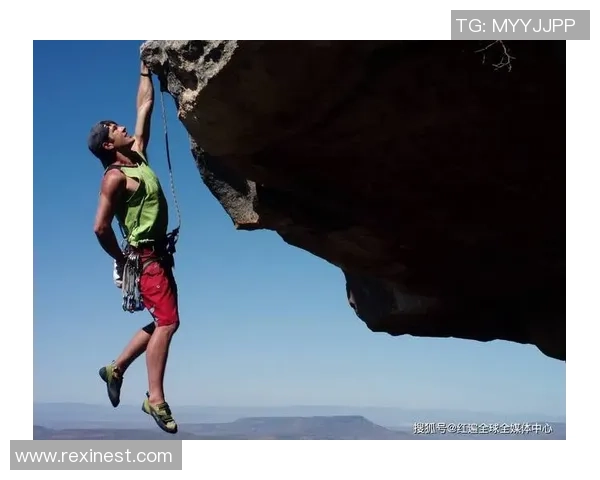 攀岩新手必看：全面解析攀岩技巧与安全意识的入门指南